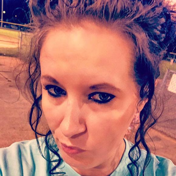 Meet your Posher, Tiffany - Picture 1 of 1